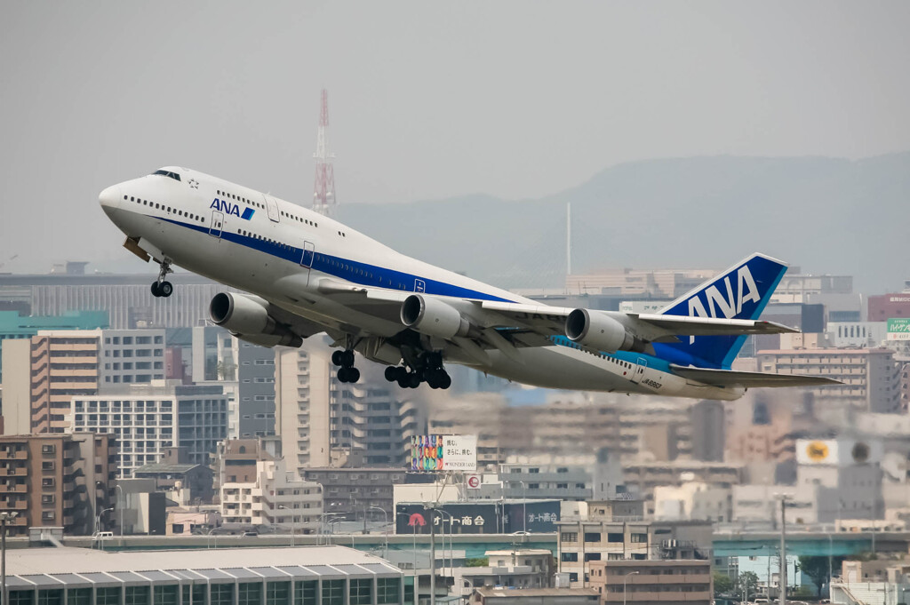 ANA Boeing 747-400 JA8963