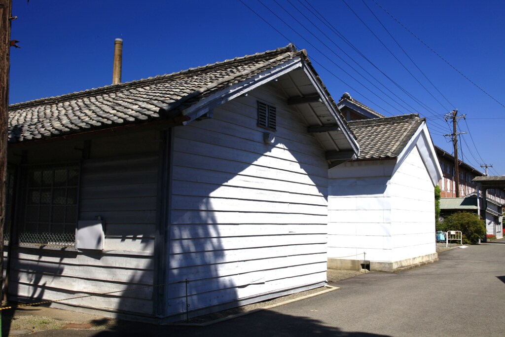 富岡製糸場　レンガの建物　世界遺産　