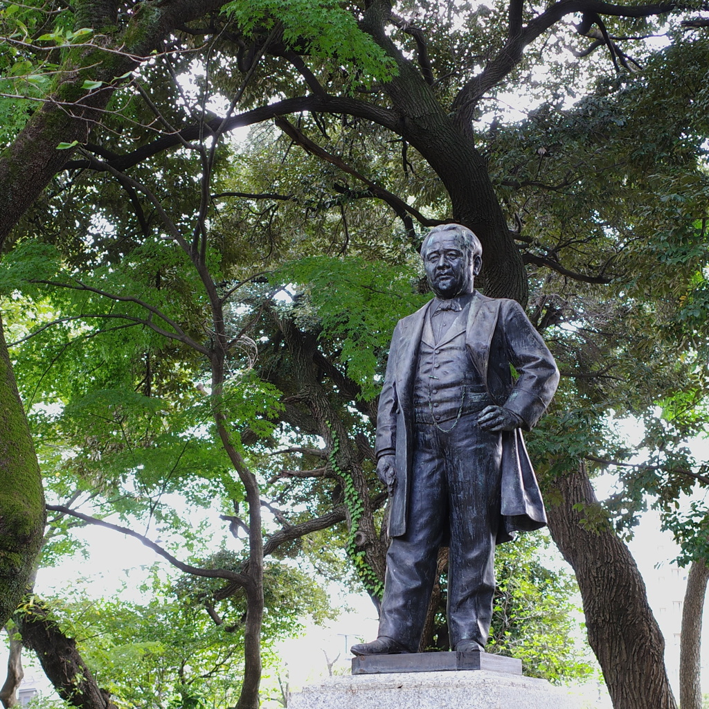 渋沢栄一像
