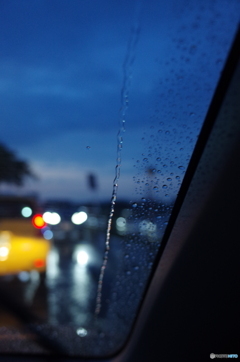 雨の車窓