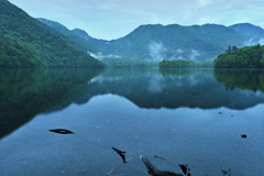 湯ノ湖（奥日光）の朝３