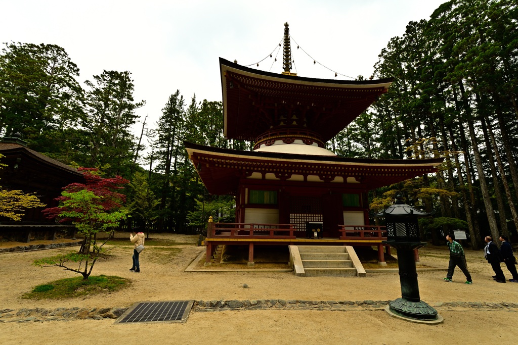 高野山（壇上伽藍・東塔）