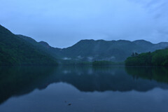 湯ノ湖（奥日光）の朝２