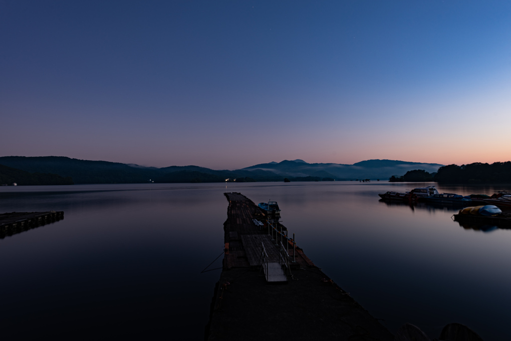 桧原湖の朝