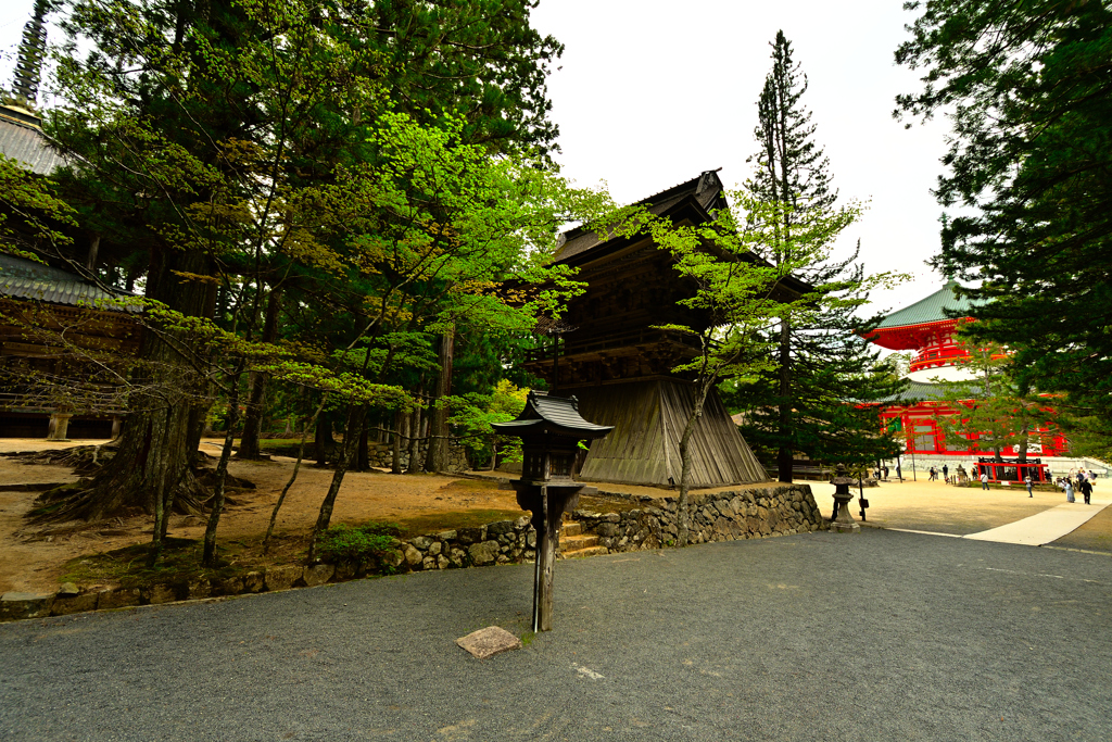 高野山（壇上伽藍・鐘楼）