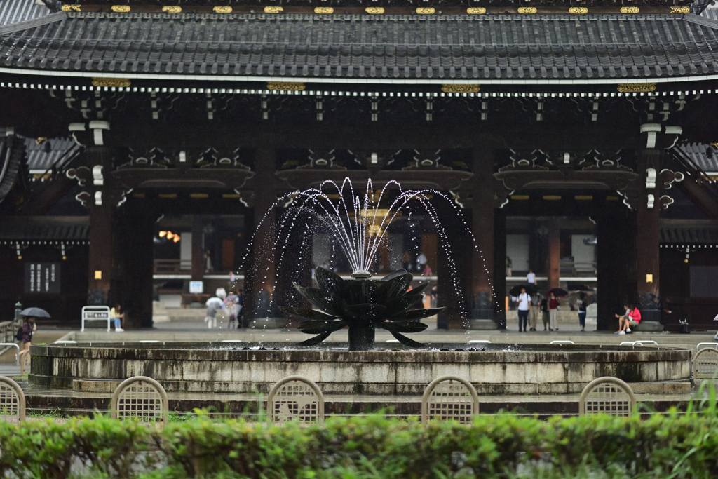 東本願寺（御影堂門）