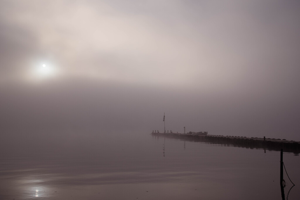 霧の桟橋
