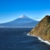 岩場と富士山