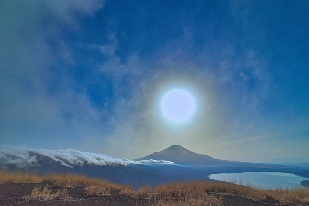 太陽と富士山