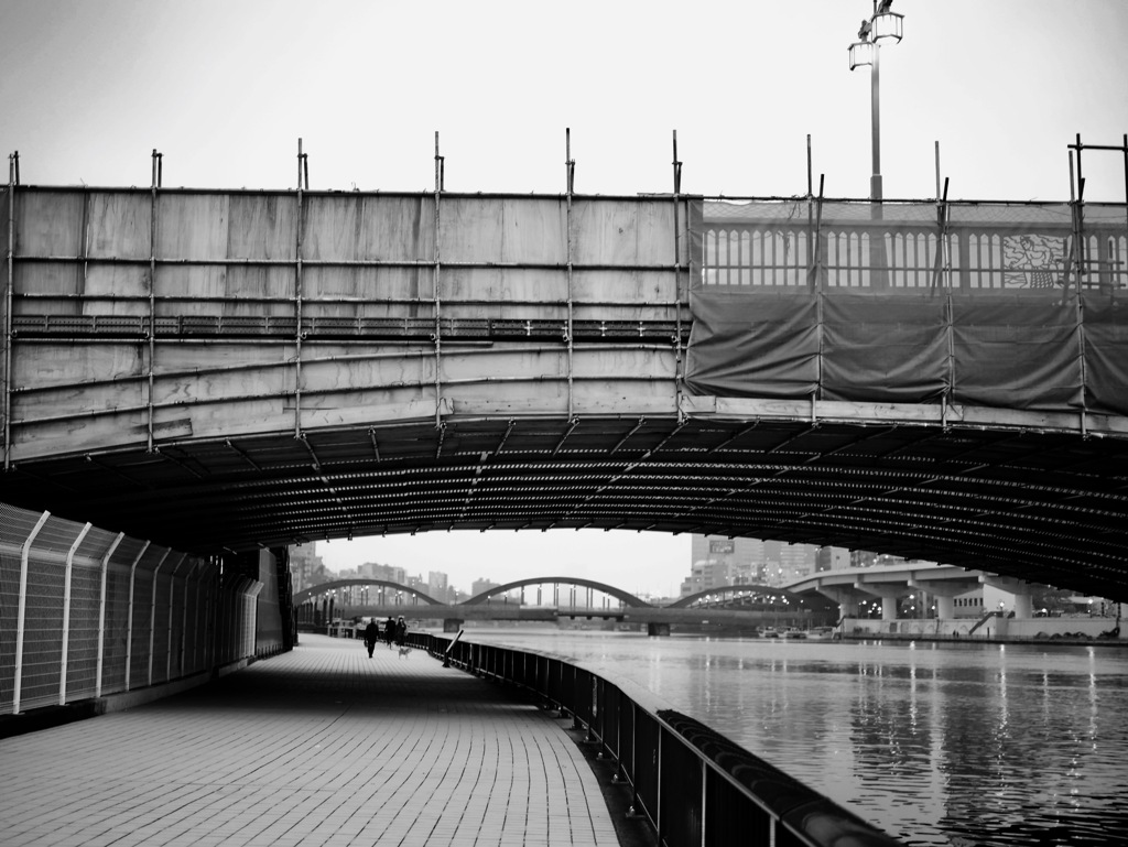 ある朝の隅田川