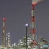 夜通し消えない灯り