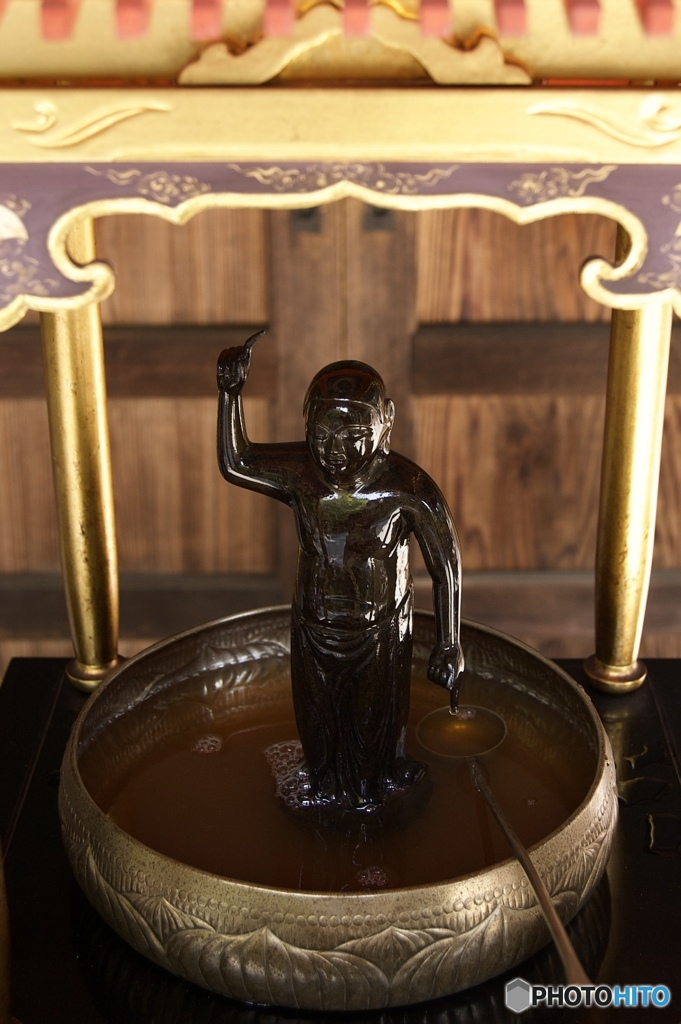 甘茶をかけました