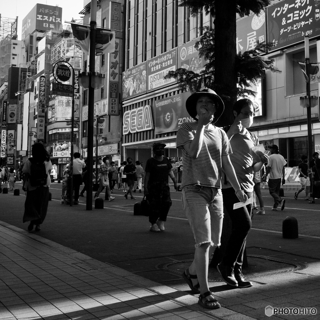 14651225-2FB8-4817-BA12-BCBE8A6C3E48