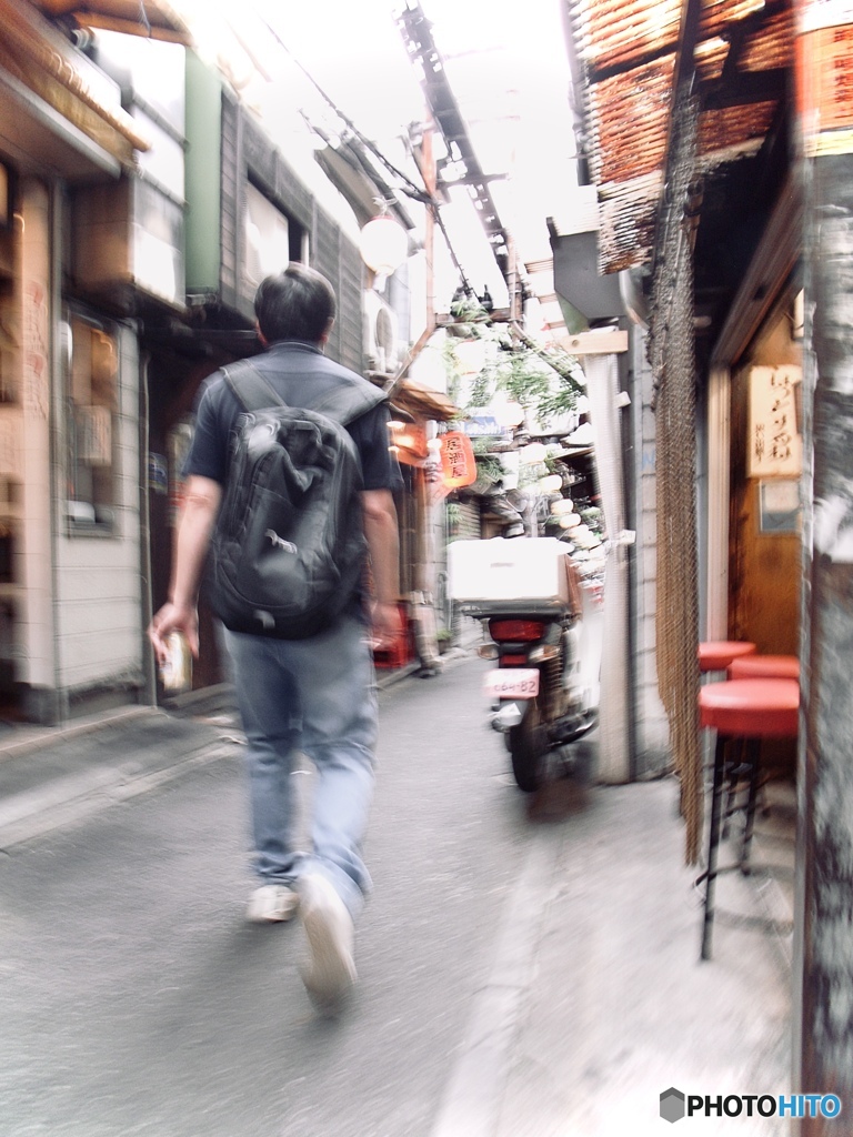 千鳥脚竜巻扇風脚