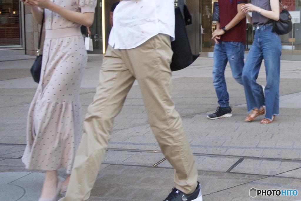 6D6C19EC-A5ED-4714-BF70-6FC651057210