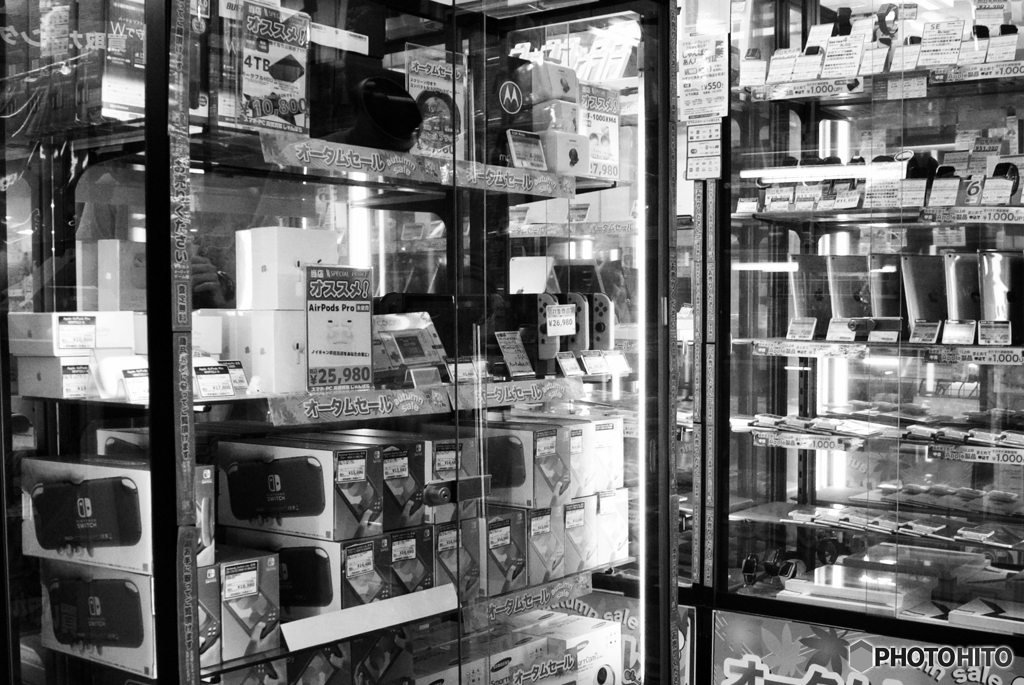 AC370F53-CB8A-4391-AA65-AE800370E89E