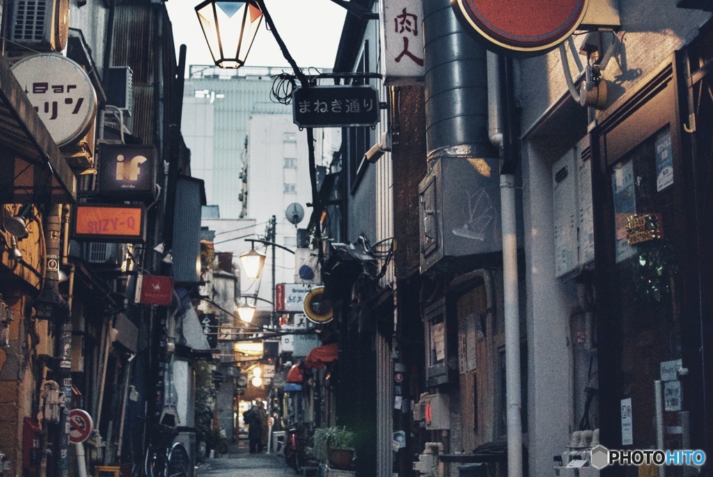 71C57A6D-2059-475A-AA0B-C56022E23373