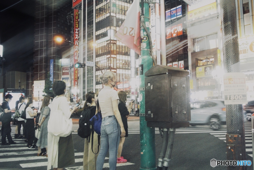 700AF7A5-7B33-49D4-BC3E-4000E356AB91