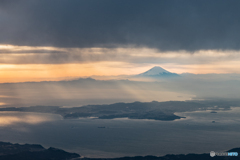 富士山と光