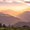 稜線に溢れる夕陽