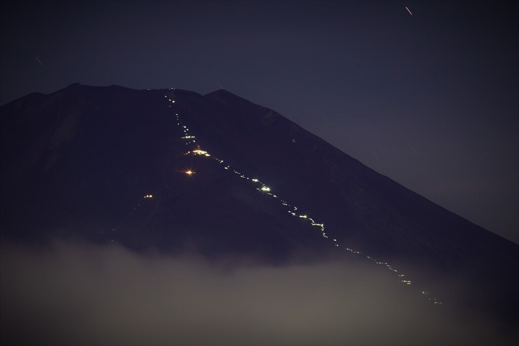 登山道の灯り３