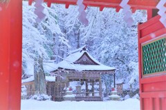 雪降る貴船神社４