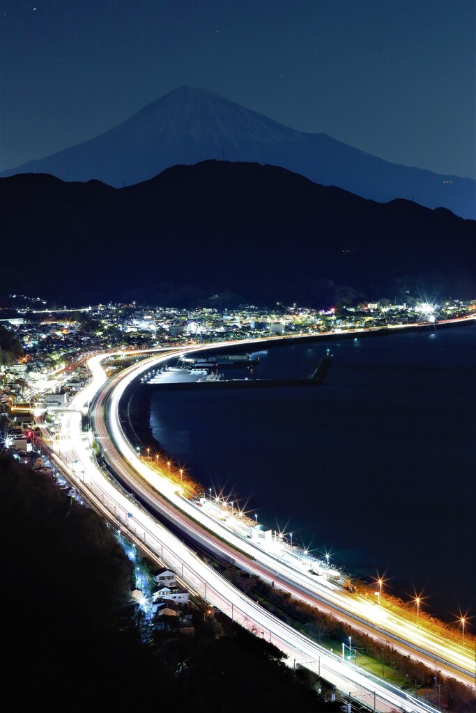 富士の國を彩る金色の河３