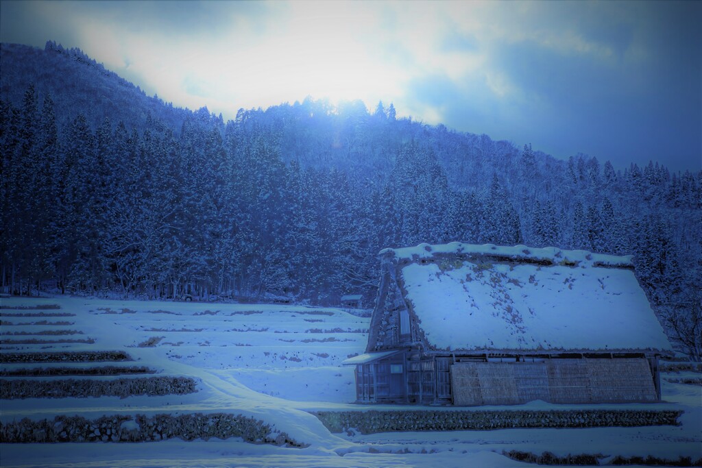 山里の早い日の入り