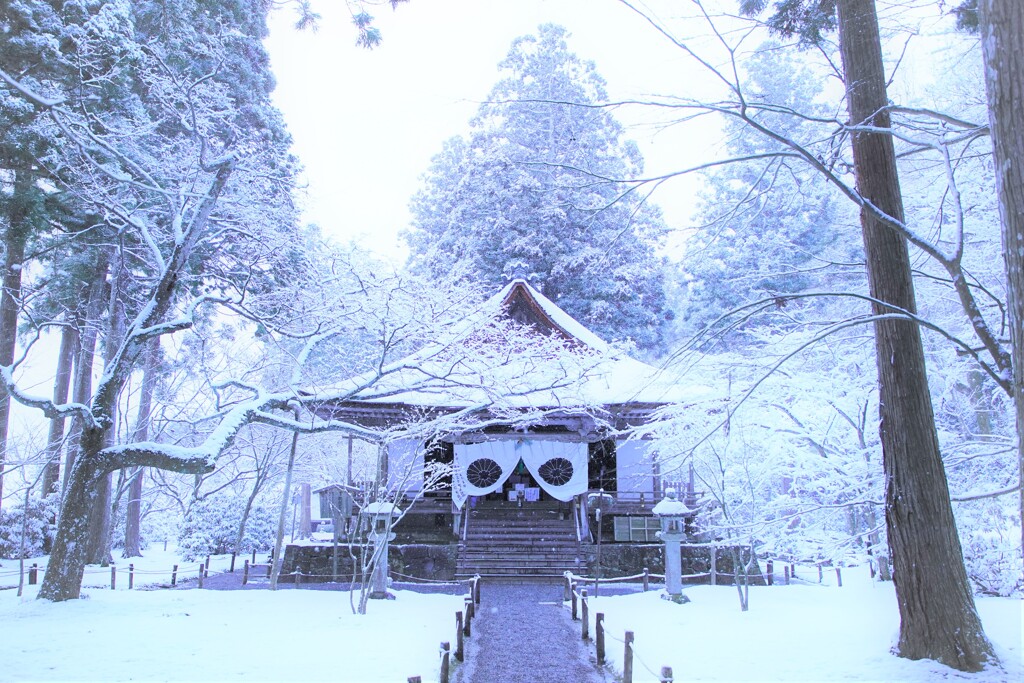 雪の大原三千院１