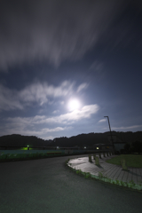 風が強く吹いてる