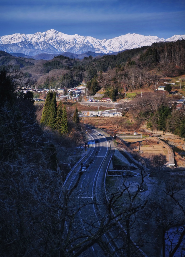 続く浪漫への道