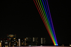 神戸の夜空に架かる虹
