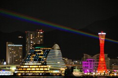 神戸の夜空に「虹」の架け橋