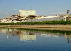 クボタ阪神工場と西堀運河 クボタ阪神工場と西堀運河