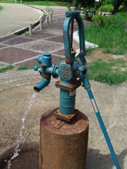 手押しポンプ　その2