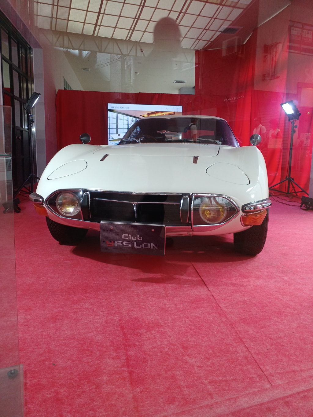 トヨタ2000GT　正面から