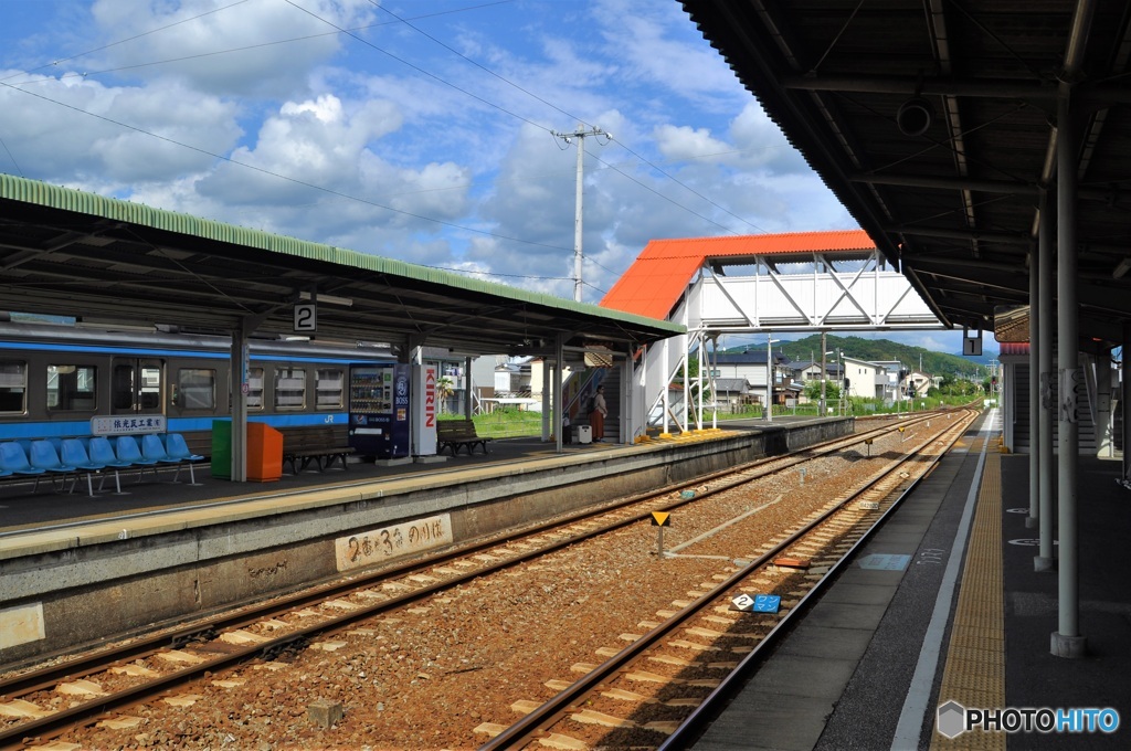 昼下がりの駅