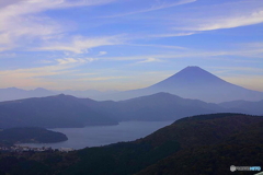 箱根　芦ノ湖と富士山