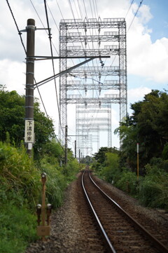 線路と送電塔