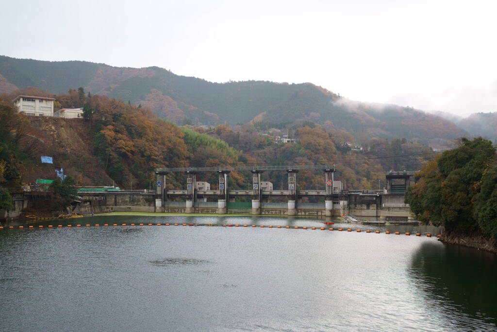 相模ダム