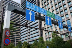 都会の道