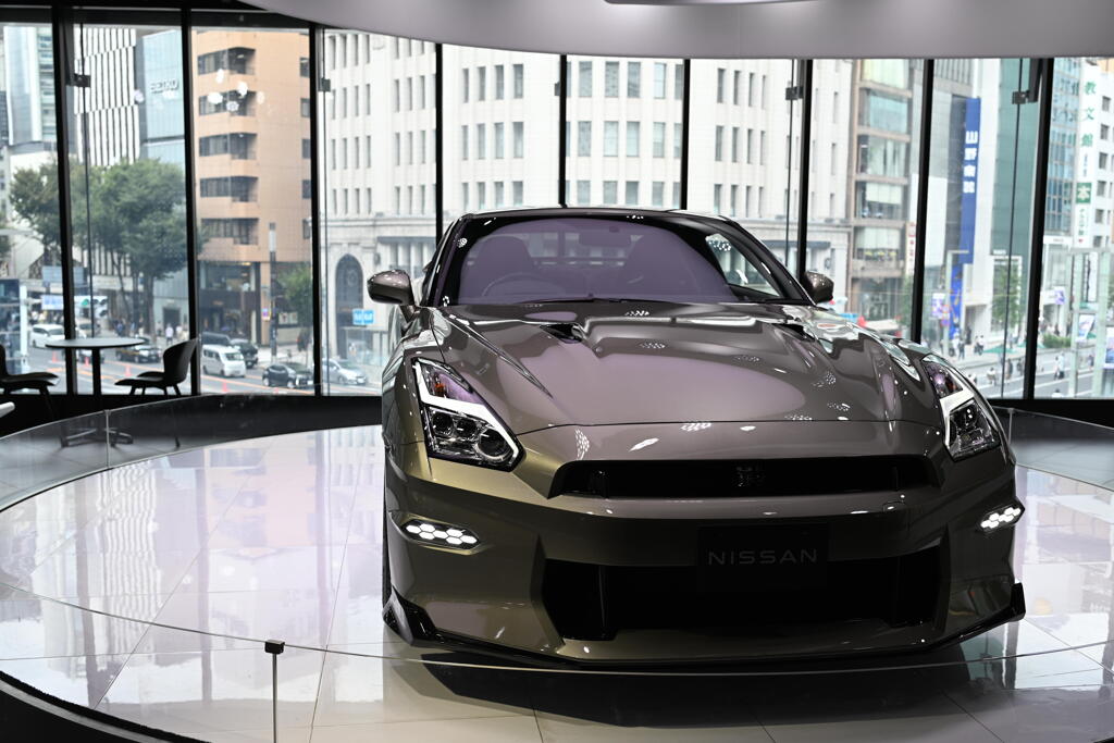 NISSAN　GT-R