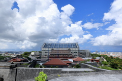 修復中の首里城