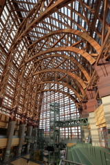 少し日が差して