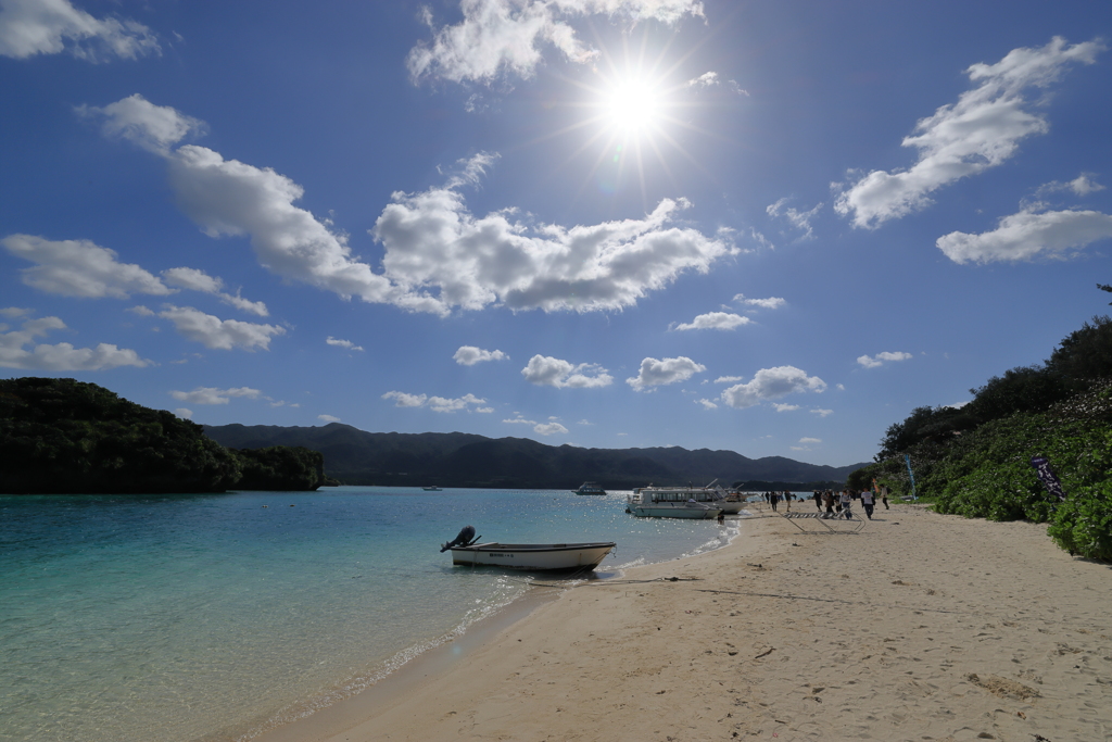 太陽と川平湾