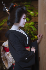 息を潜め