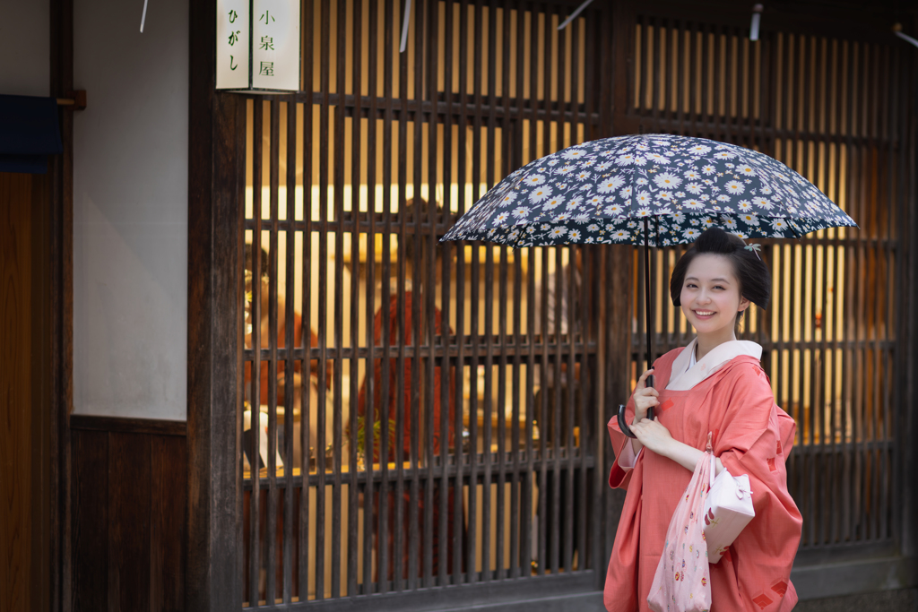秋霖の街