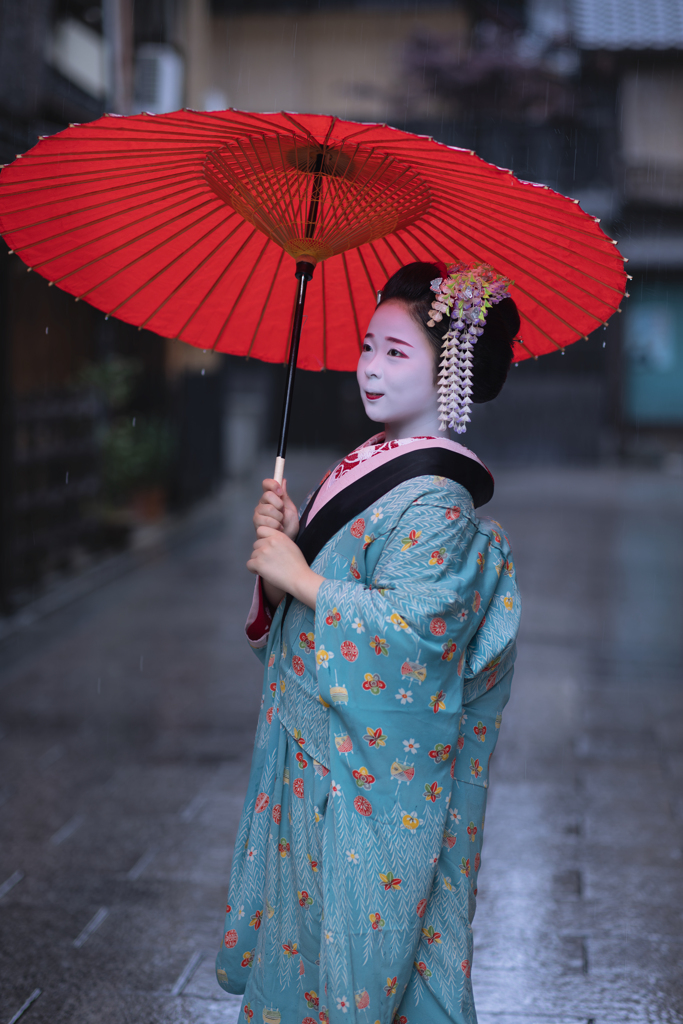 街の渓雨