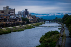 梅雨の夕暮れ