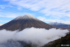 男体山と雲海